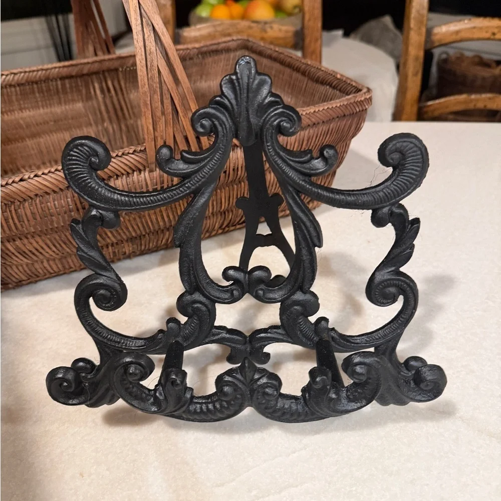 Elegant Heavy Black Iron Scroll Decorative stand for art